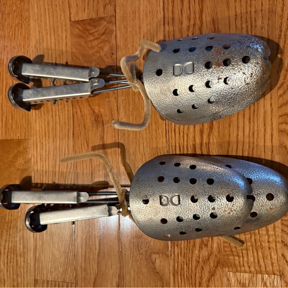 Delicious Silver Shoe Trees